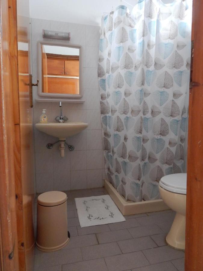 Politis Studios Kefalos  Luaran gambar